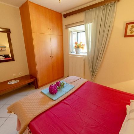 Krasa 2Bedroom Apartment Ágios Matthaíos Екстериор снимка