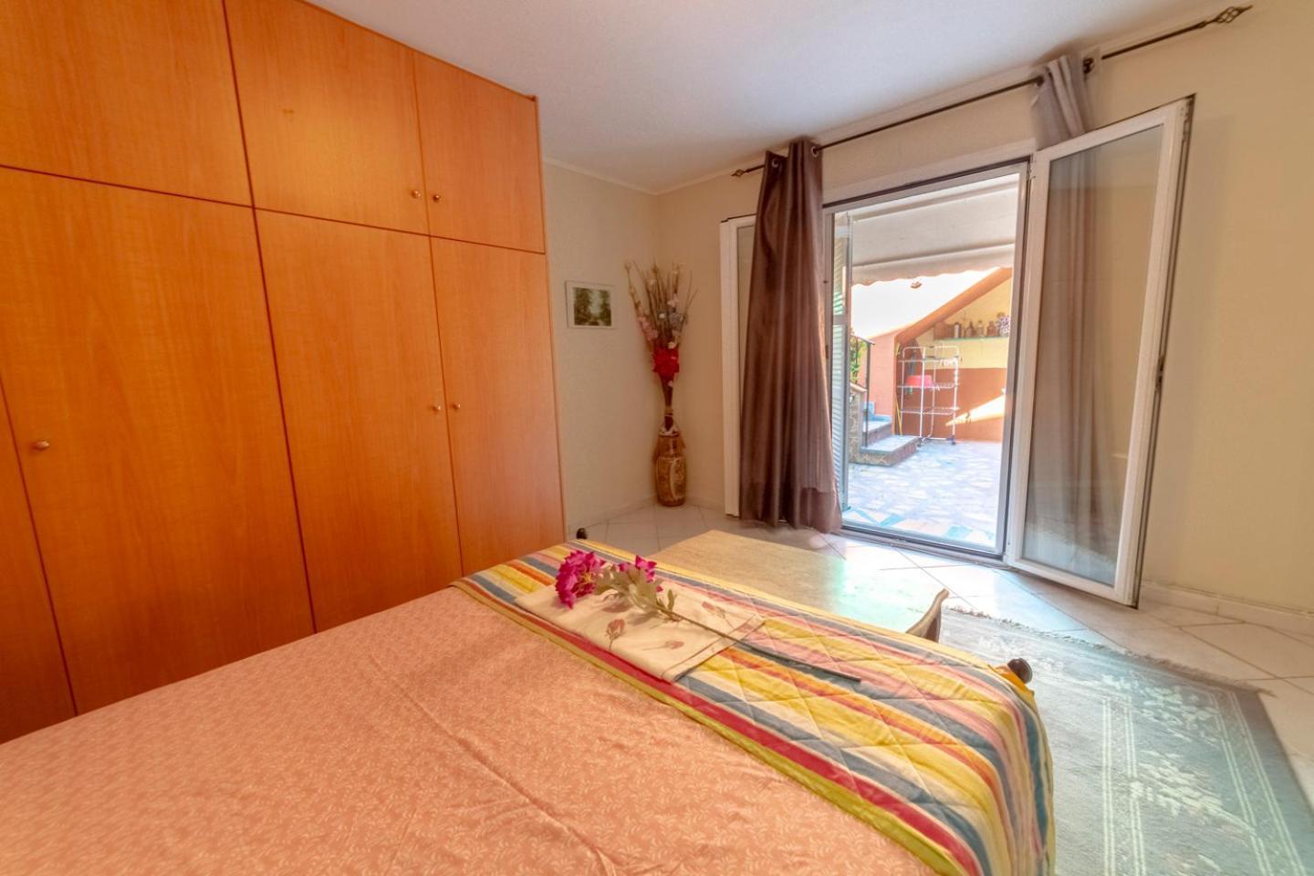 Krasa 2Bedroom Apartment Ágios Matthaíos Екстериор снимка